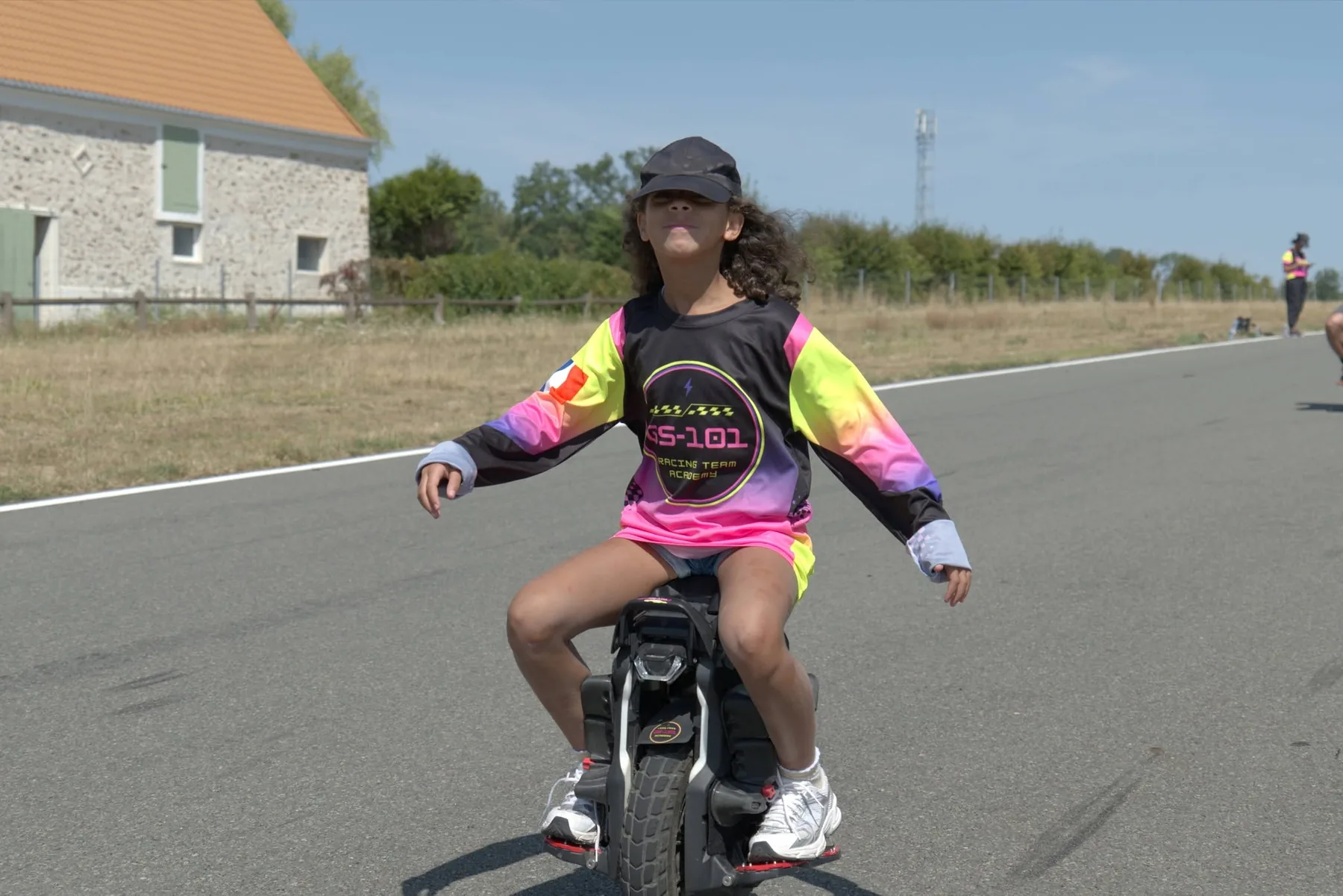 Jeune participante sur une gyroroue au Circuit des Écuyers pendant Belgian On Track 2026